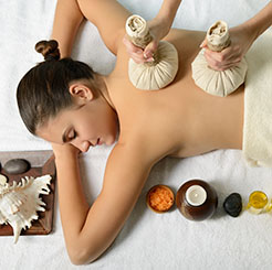 herbal massage - gyógynövényes masszázs